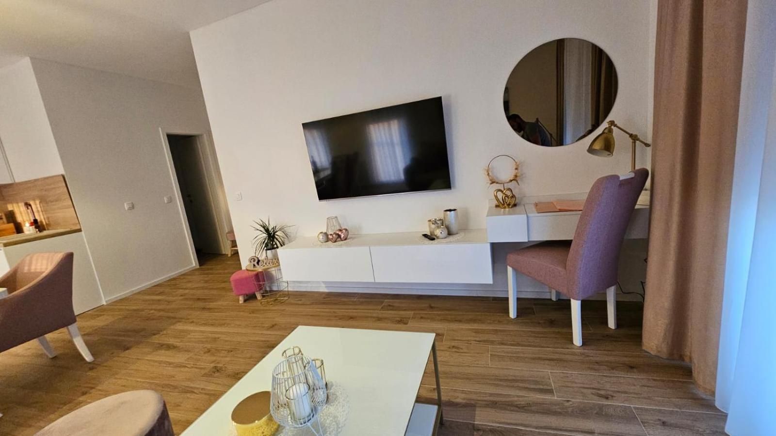 Apartment Leilani & Karolina Vrsi Exterior foto